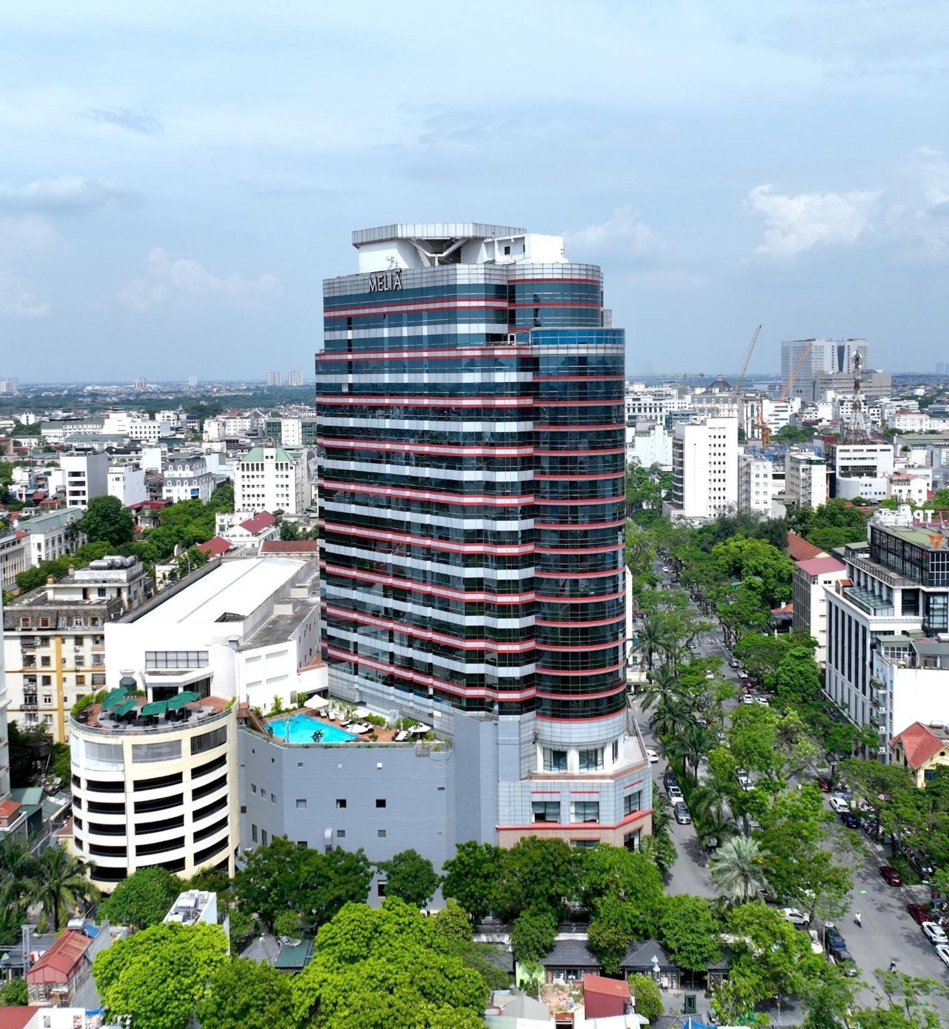 Melia Hanoi Hotel Exterior photo